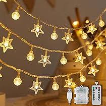 Lichterkette mit Sternen und Kugeln